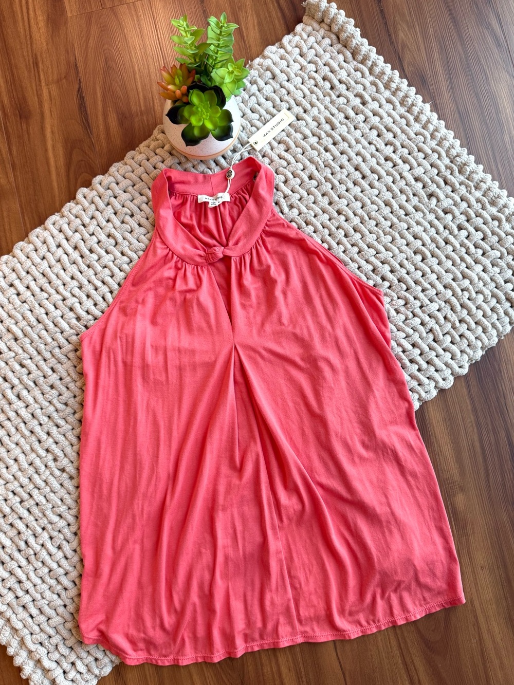 Max Studio | NWT Women's Sleeveless Halter Knot Keyhole Top | Coral | Medium